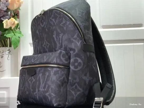 VUITTON BACKPACK DISCOVERY LOUIS PM 0523